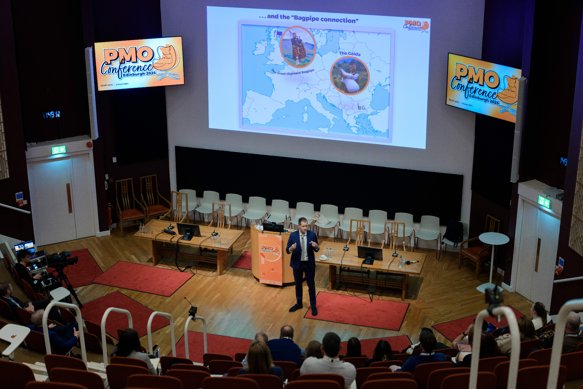 Ivan presenting at the PMO Conference Edinburgh 2025